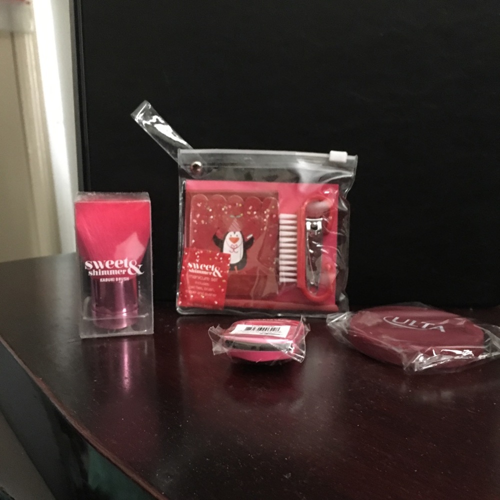 4-piece accessory set — All Pink!
